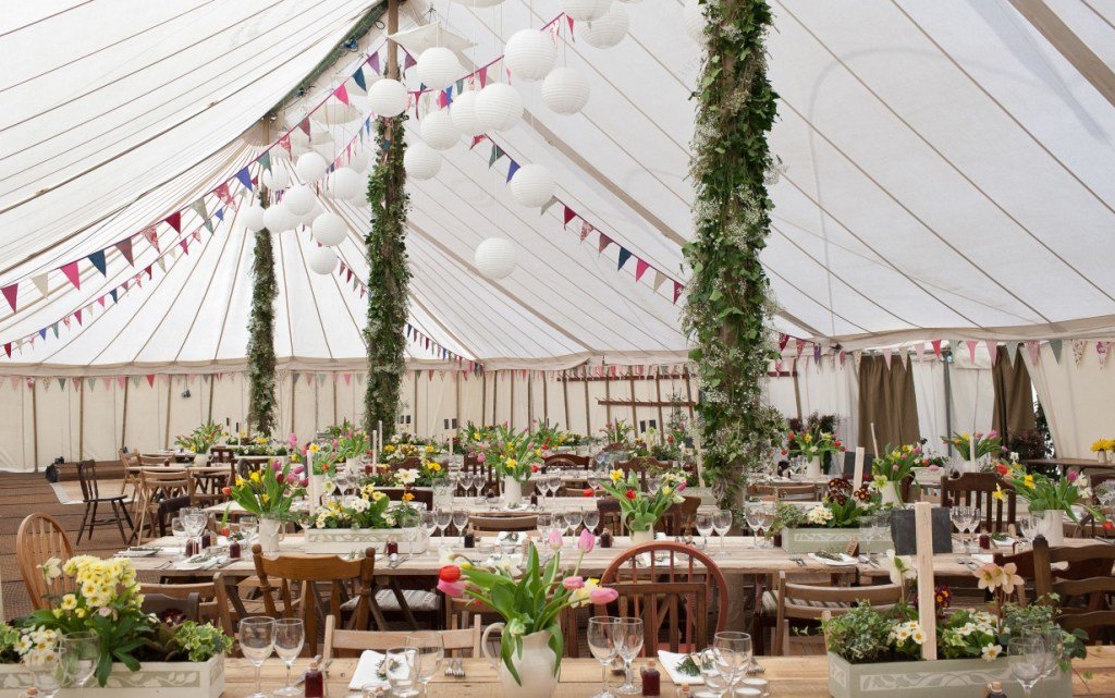 Marquee-wedding-in-Bridgnorth-Shropshire-May-2013