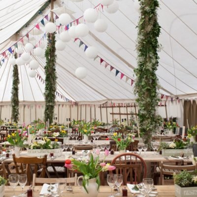 Marquee Wedding – Pros And Cons