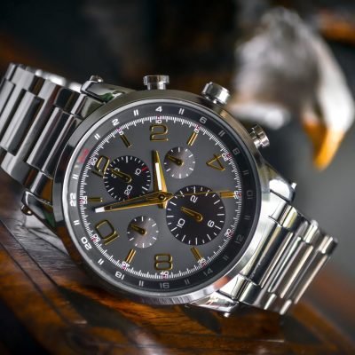 Add Great Style To Your Personality With Luxury Watches