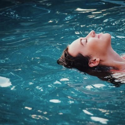 7 Tips To Freshen Up Your Skin Or Summer